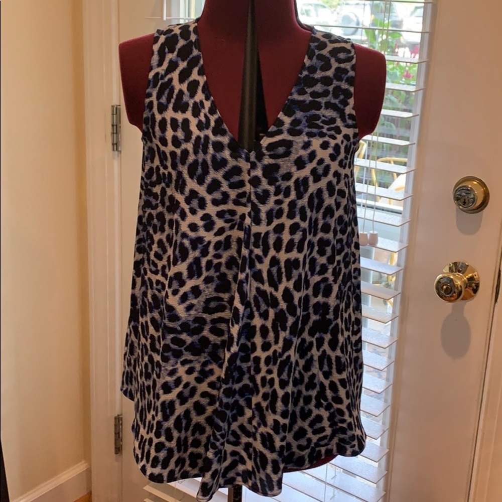 Vince Camuto leopard top